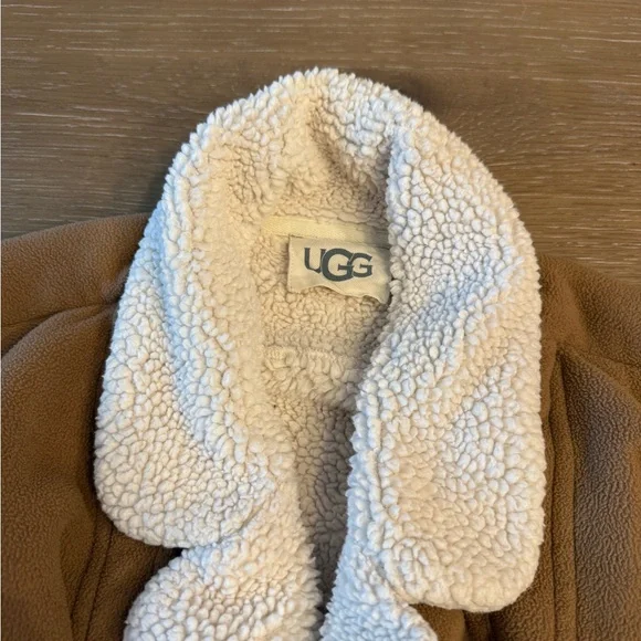 UGG Tan and Cream Fleece Robe - SIZE M - Picture 5 of 6